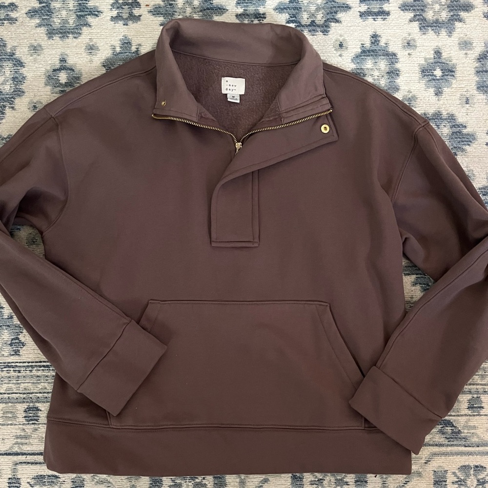 Plum pull over